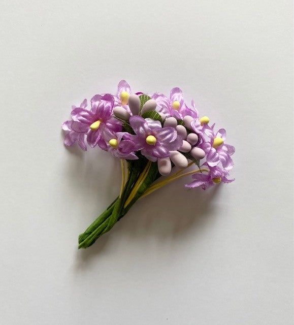 Bouquet de fleurs mauves