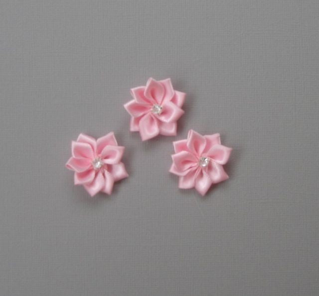 3 fleurs en tissus