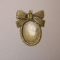 Support oval  pour camée